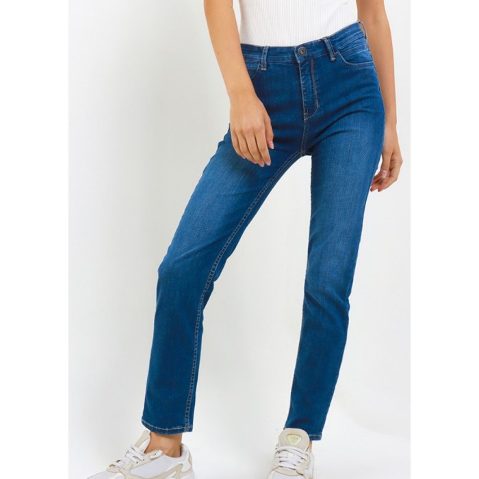 10 Merk Celana Jeans Wanita Terbaik dan Branded