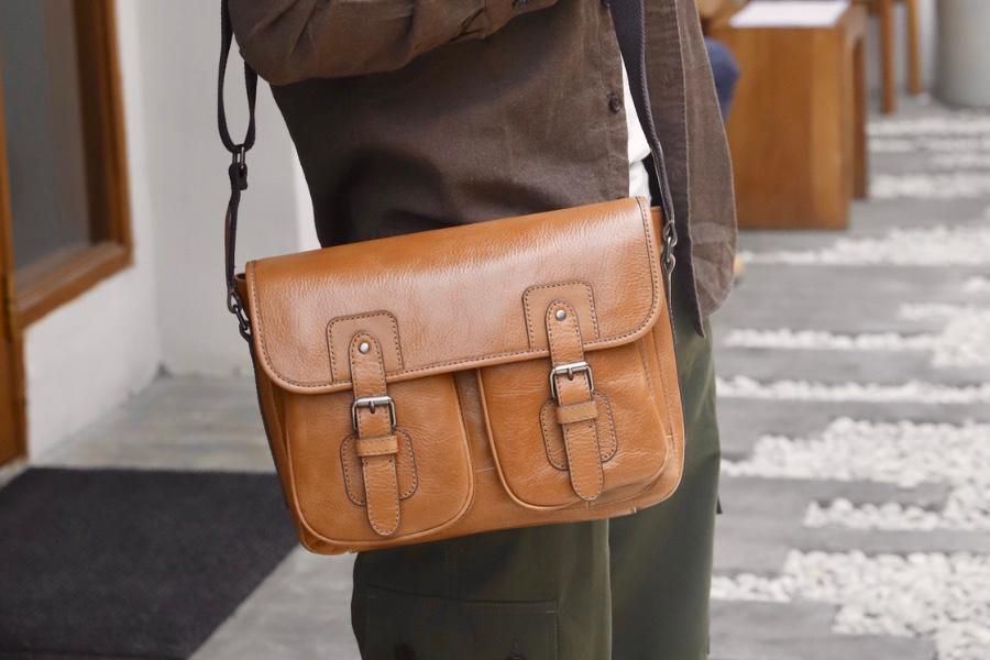 Sedang Trend, Tas Messenger Vintage untuk Pria - Urban Icon Magazine