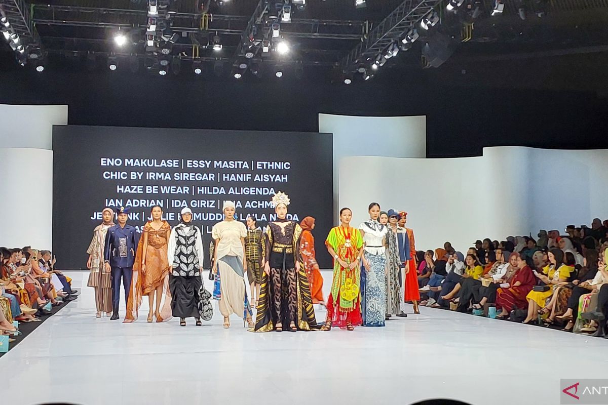 Jakarta Fashion Week 2024 Kembali Hadir, Selebrasi Lintas Generasi di ... Fashion premium indonesia 2026